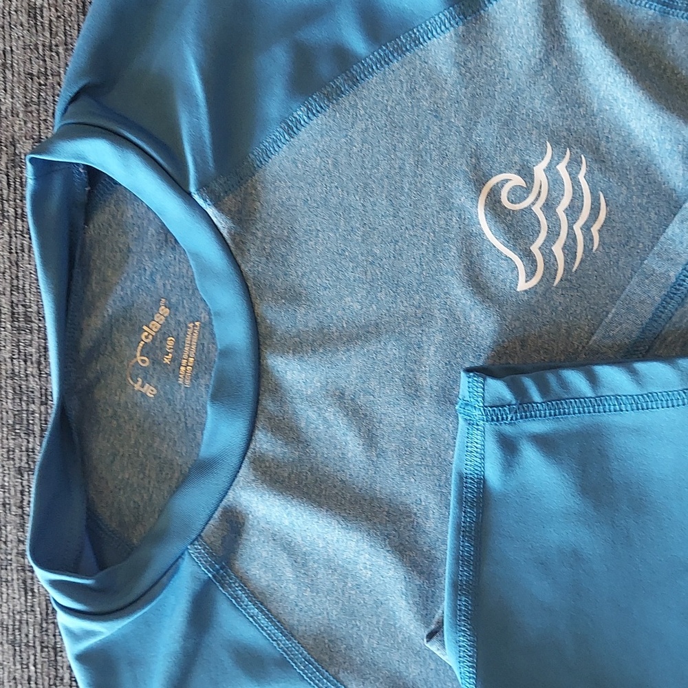 Kids rash guard / swim shirt